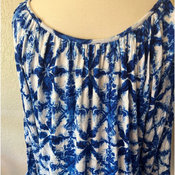 MICHAEL KORS 3/4 INCH SLEEVES BLUE AND WHITE. SIZE 2X IN GREAT SHAPE - Picture 3 of 3